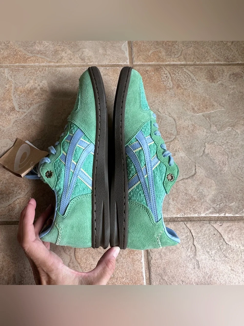 NEW ASICS Skyhand OG Suede Sneakers Green Peppermint/Stone Wash